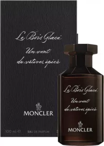 Les Bois Glace, Moncler