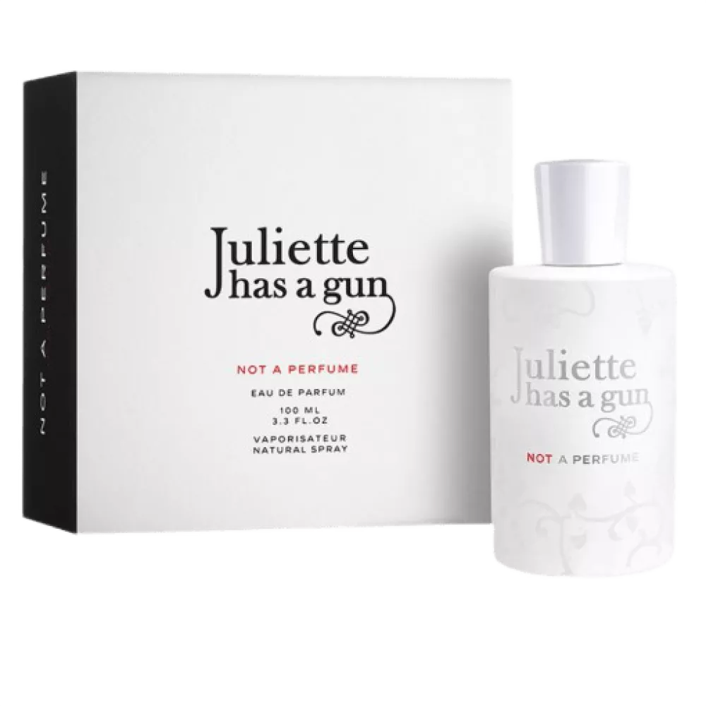 Not A Perfume, Juliette has a gun